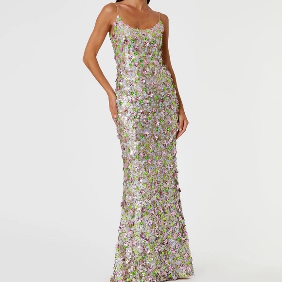 Mac Duggal Dresses & Skirts - NWT Mac Duggal [6] 6153 Multicolor Sleeveless Floral Paillette Embellished Gown